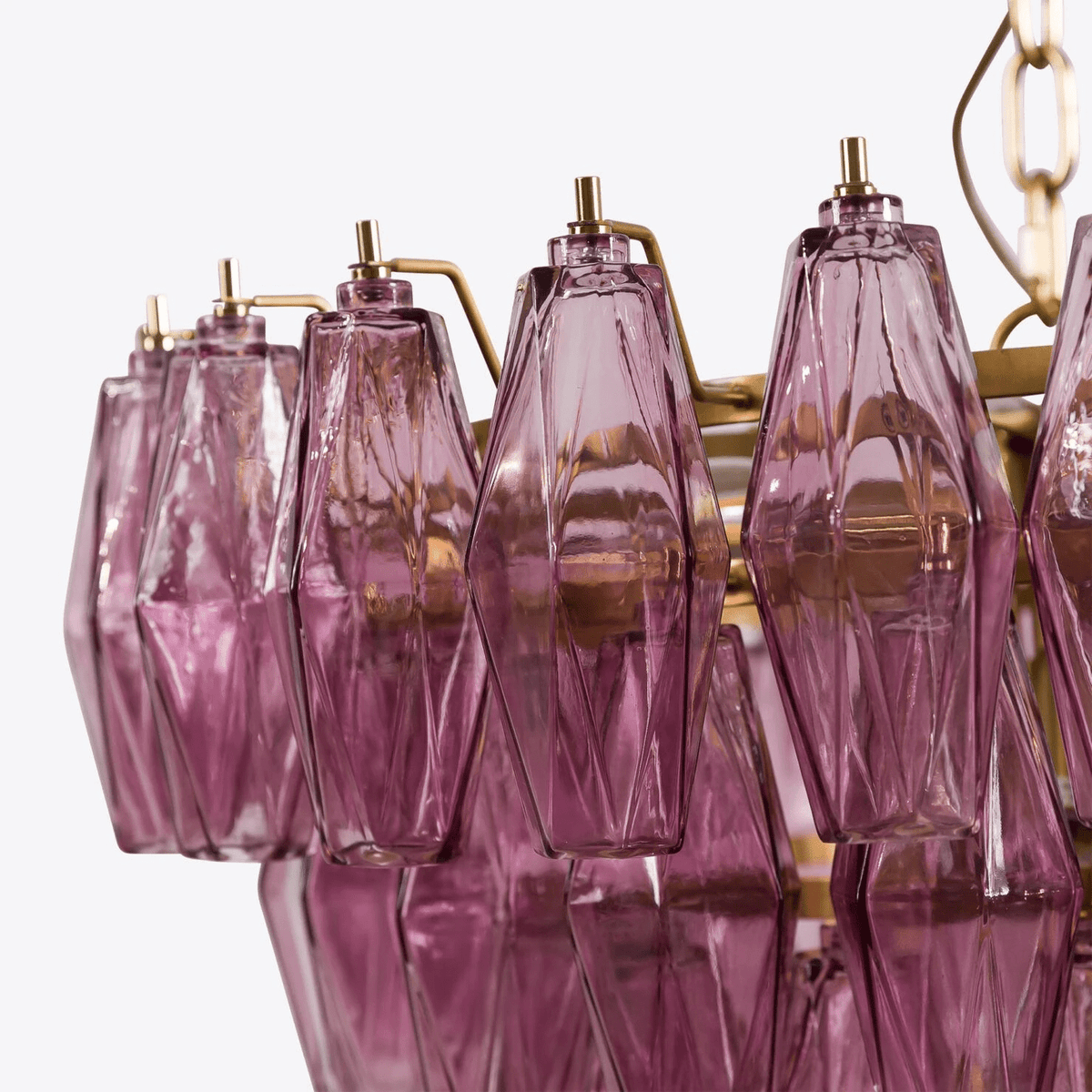 Eirenora Kronleuchter aus rosa facettiertem Glas in Schichtbauweise Vintage