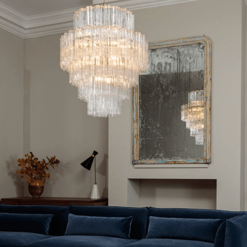 Eiraora Kronleuchter aus rosa prismenförmigem Glas in Schichten elegant