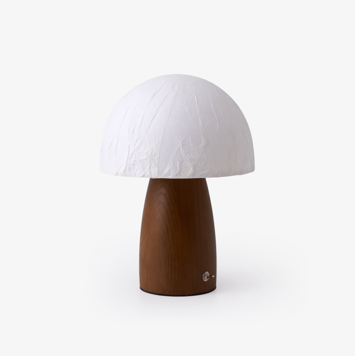 Nimbus Tischleuchte aus Holz und Stoff
