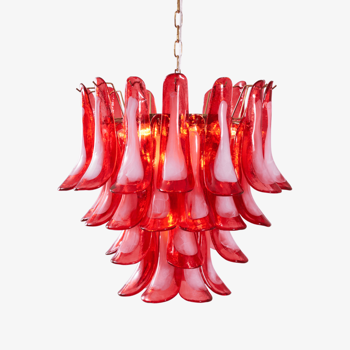 Celarine Kronleuchter aus rotem Petal-Glas in geschichteter Kunstform