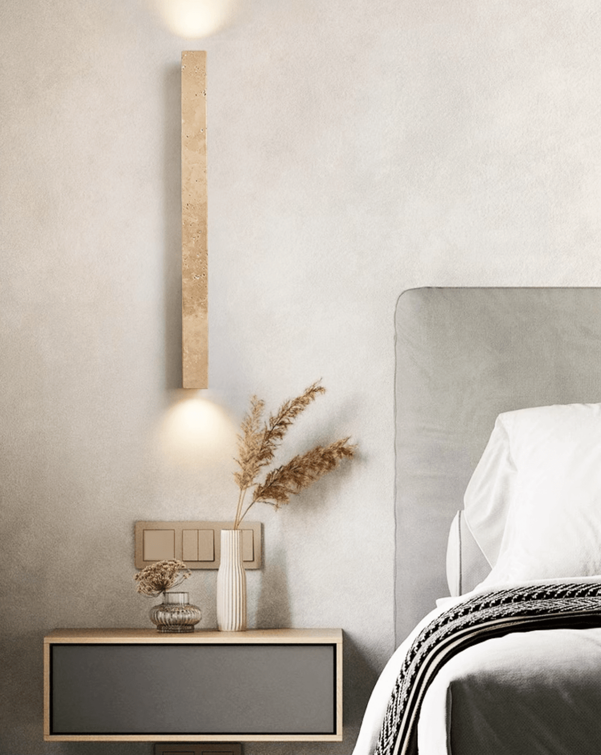 Noriira Minimalistische Wandleuchte aus Travertin