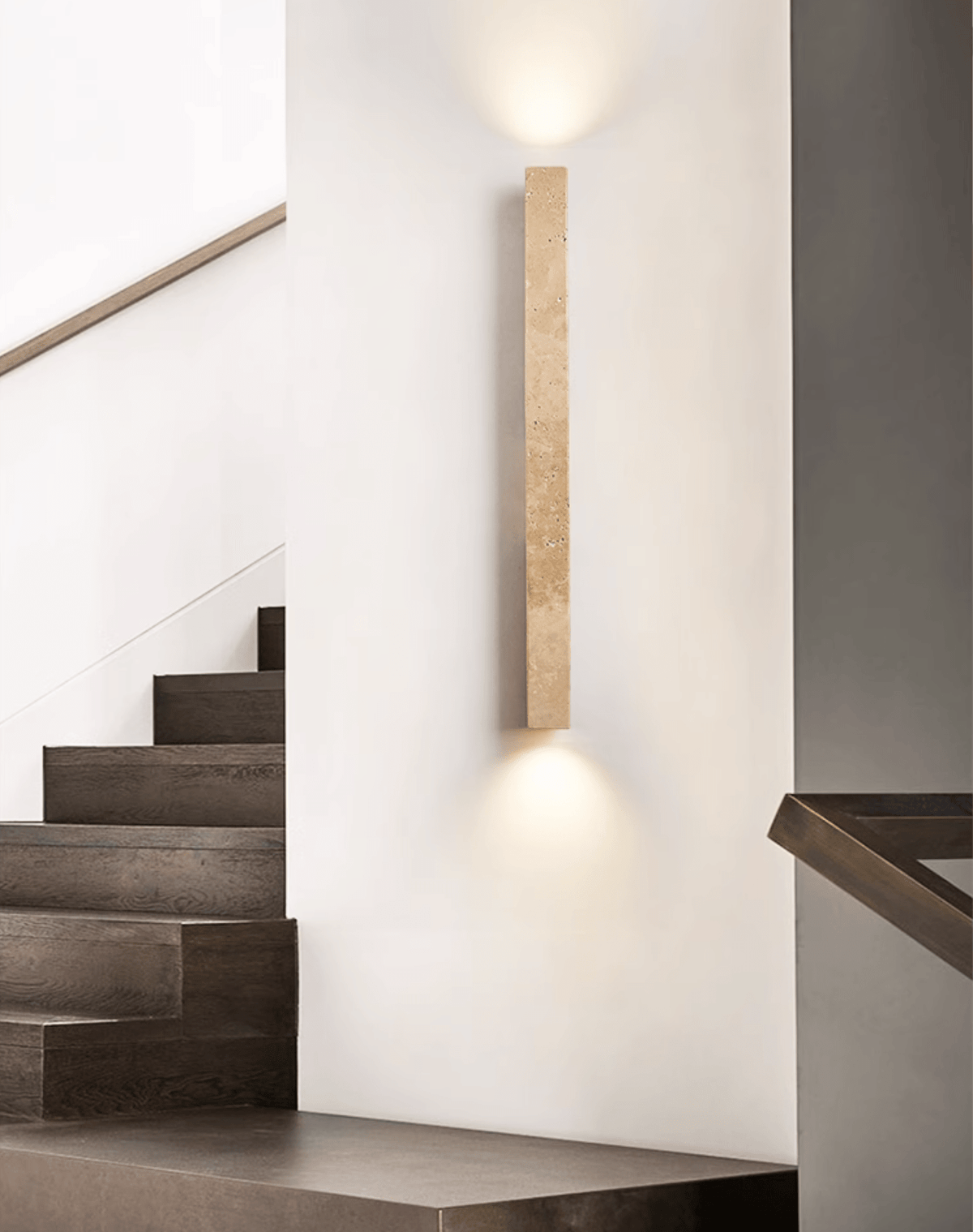 Noriira Minimalistische Wandleuchte aus Travertin