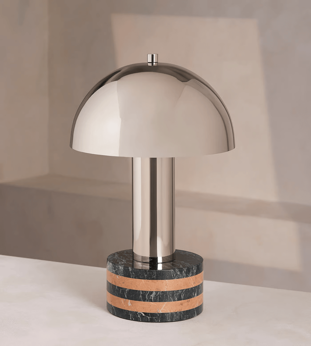 Strata Minimalistische Marmor-Tischleuchte in Grau & Beige