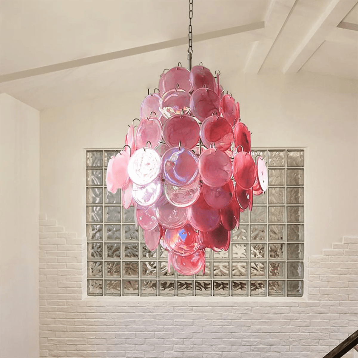 Eirarine Kronleuchter aus handgeblasenem Murano-Glas in Pink mit Scheiben