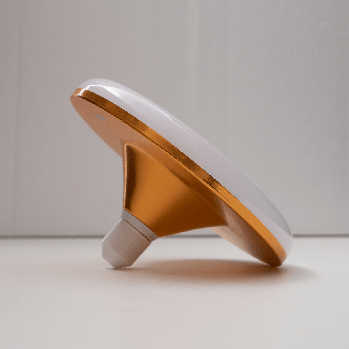 Caerix Flying Saucer Light E27 mit Leuchtmittel
