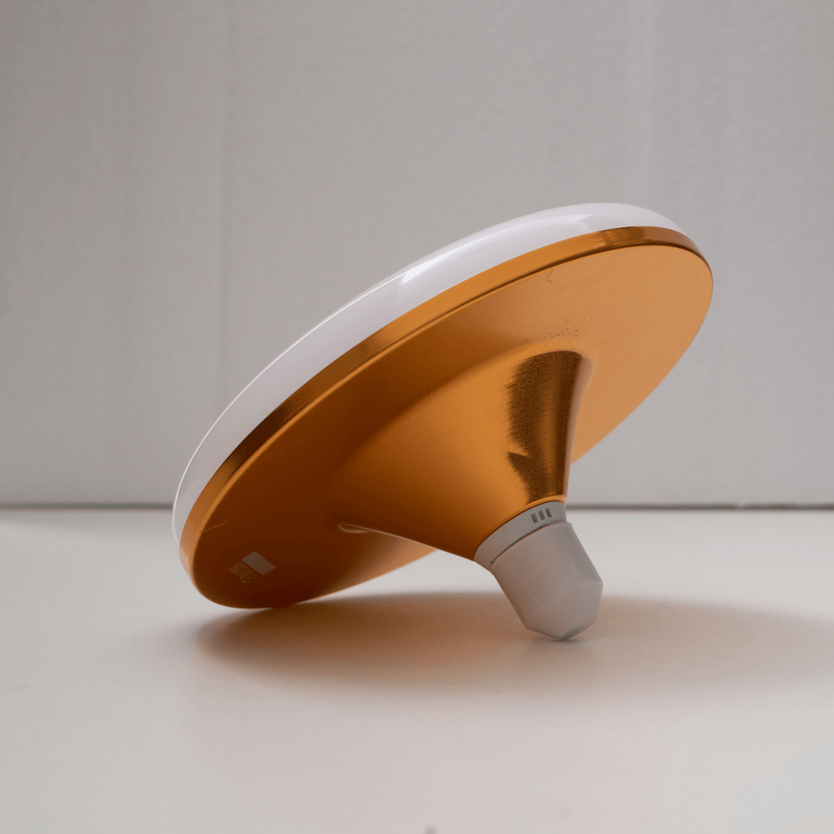 Caerix Flying Saucer Light E27 mit Leuchtmittel