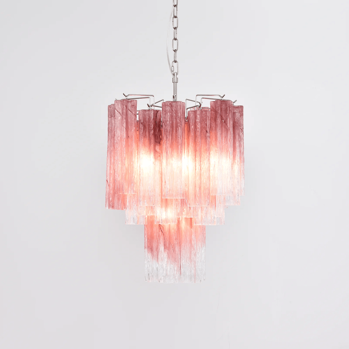 Veluora Kronleuchter zu Transparent verlaufendem Murano-Glas in Kaskadenebenen