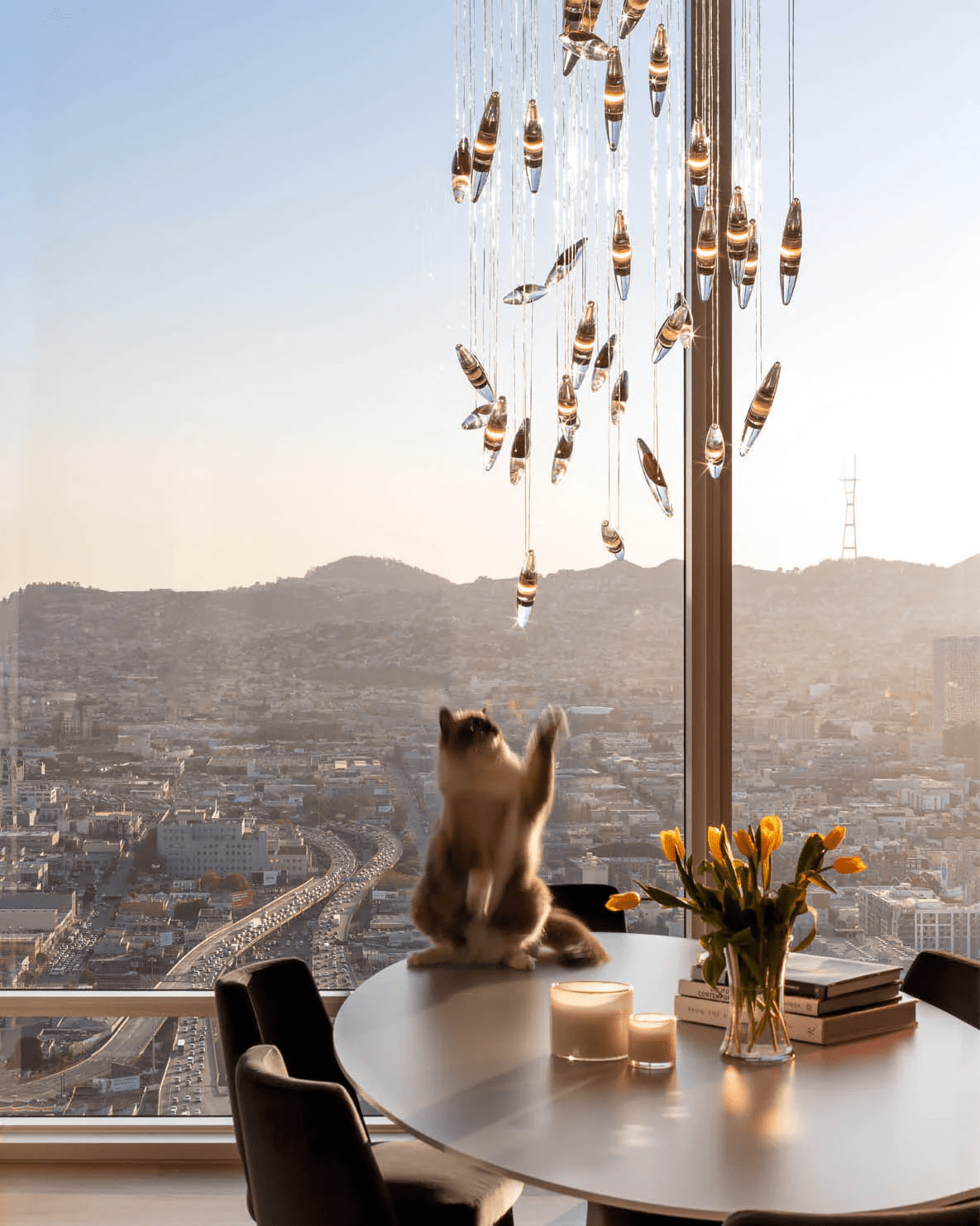 Hylor luxuriöser Kronleuchter aus Glas mit Moonlight Whispers