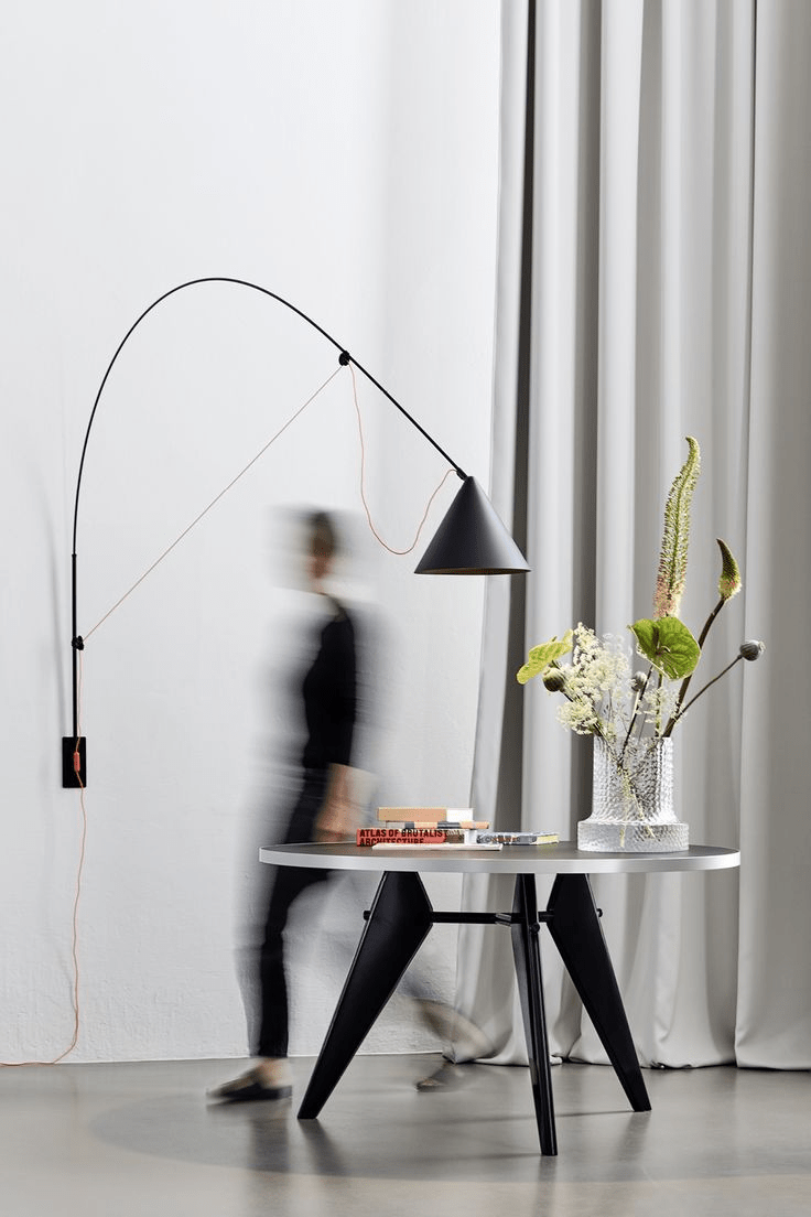 Noraette Wandleuchte Arc Struktur mit Kegel-Lampenschirm minimalistisch