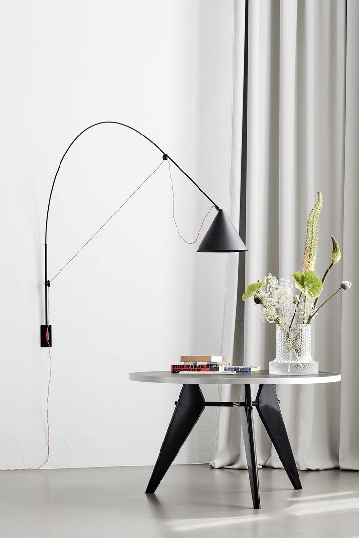 Noraette Wandleuchte Arc Struktur mit Kegel-Lampenschirm minimalistisch