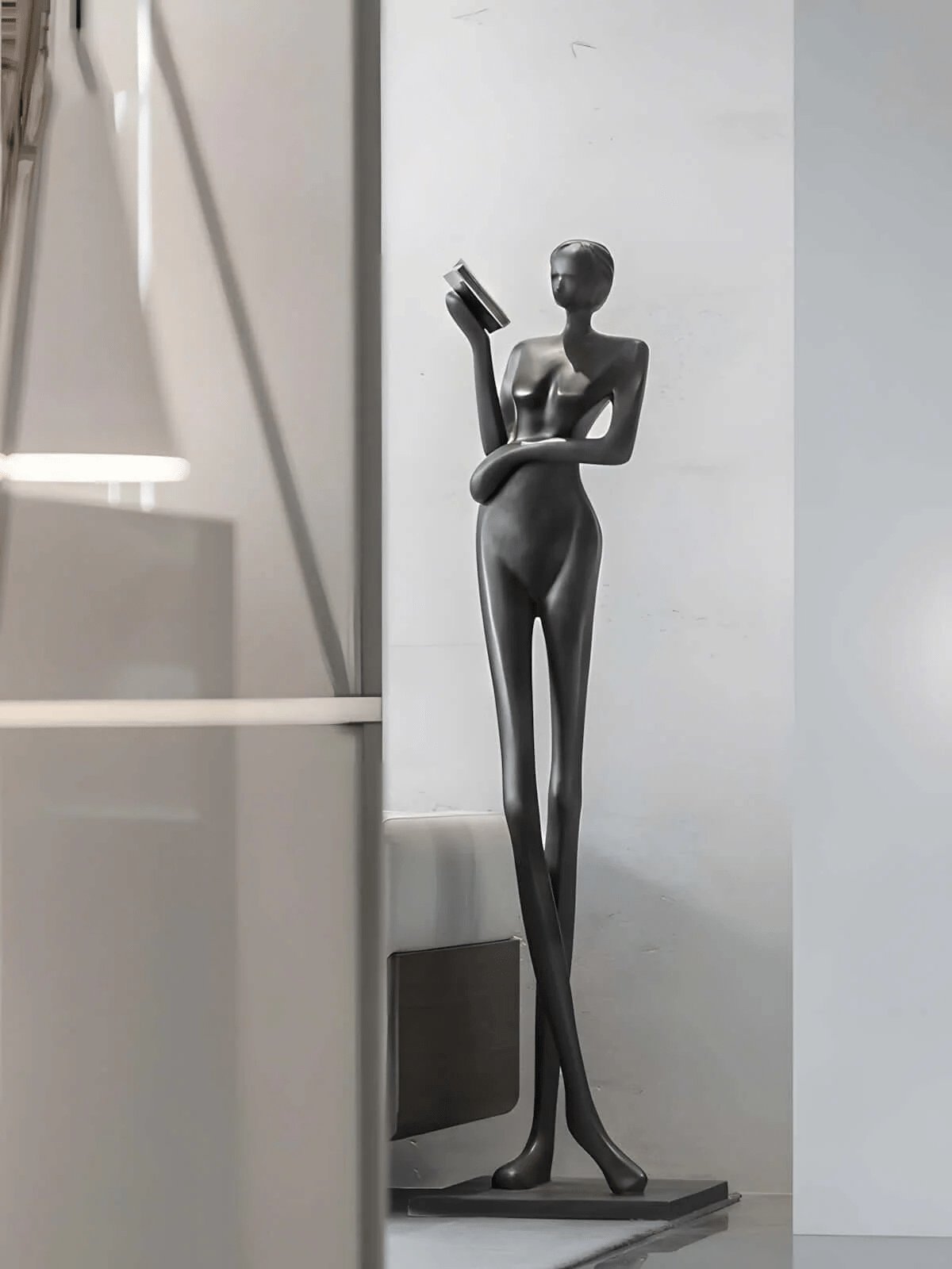 Norerina Stehfigur Kunstwerk
