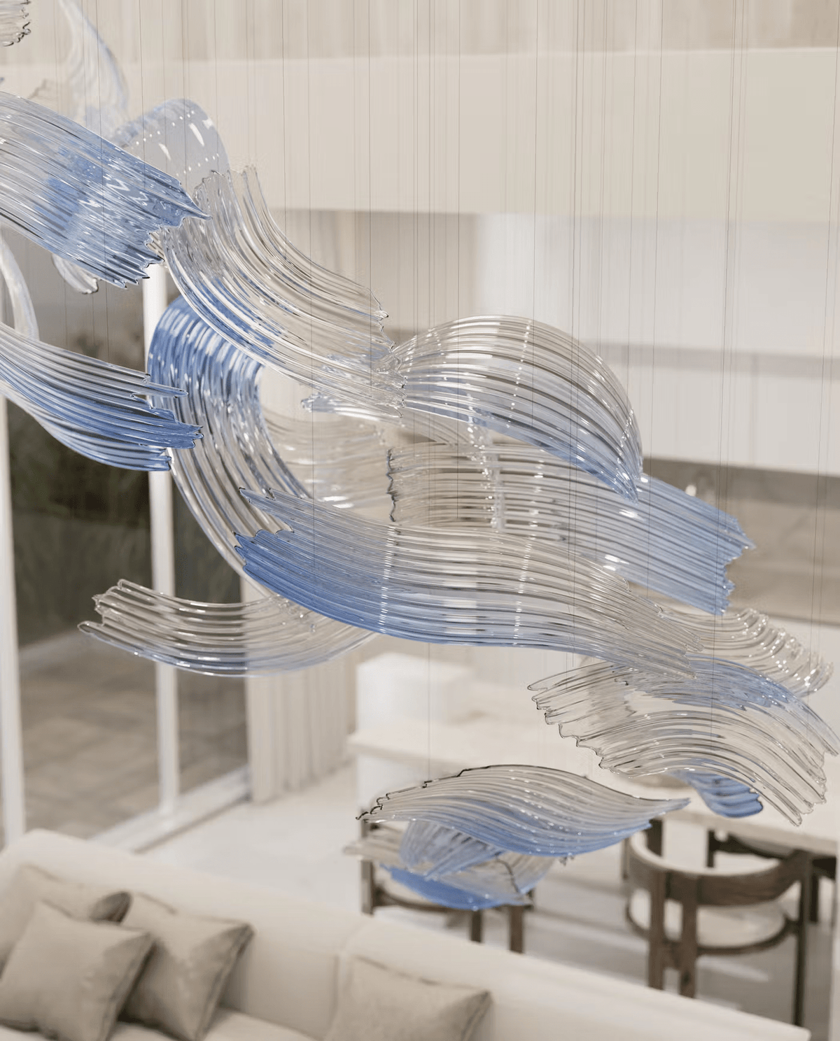 Indigo Kronleuchter aus abstrakter Kunst mit blauen &amp; klaren Glaskugeln
