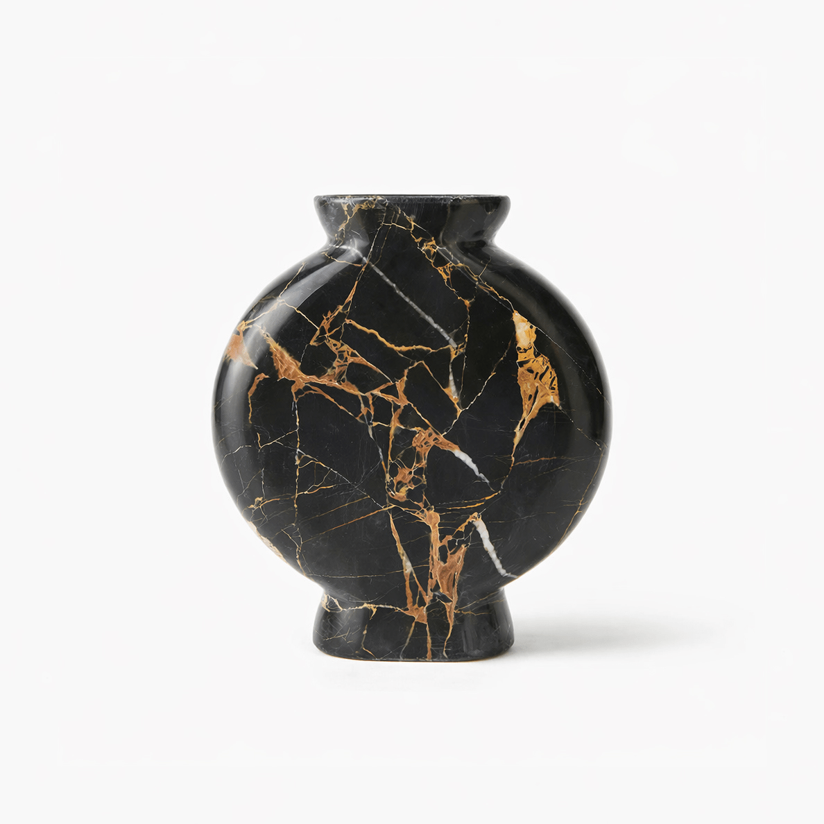 Gravion Vasen aus Marmor