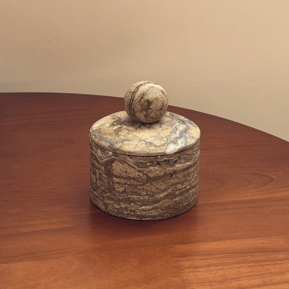 Strata Kugelschale aus Stein mit Deckel
