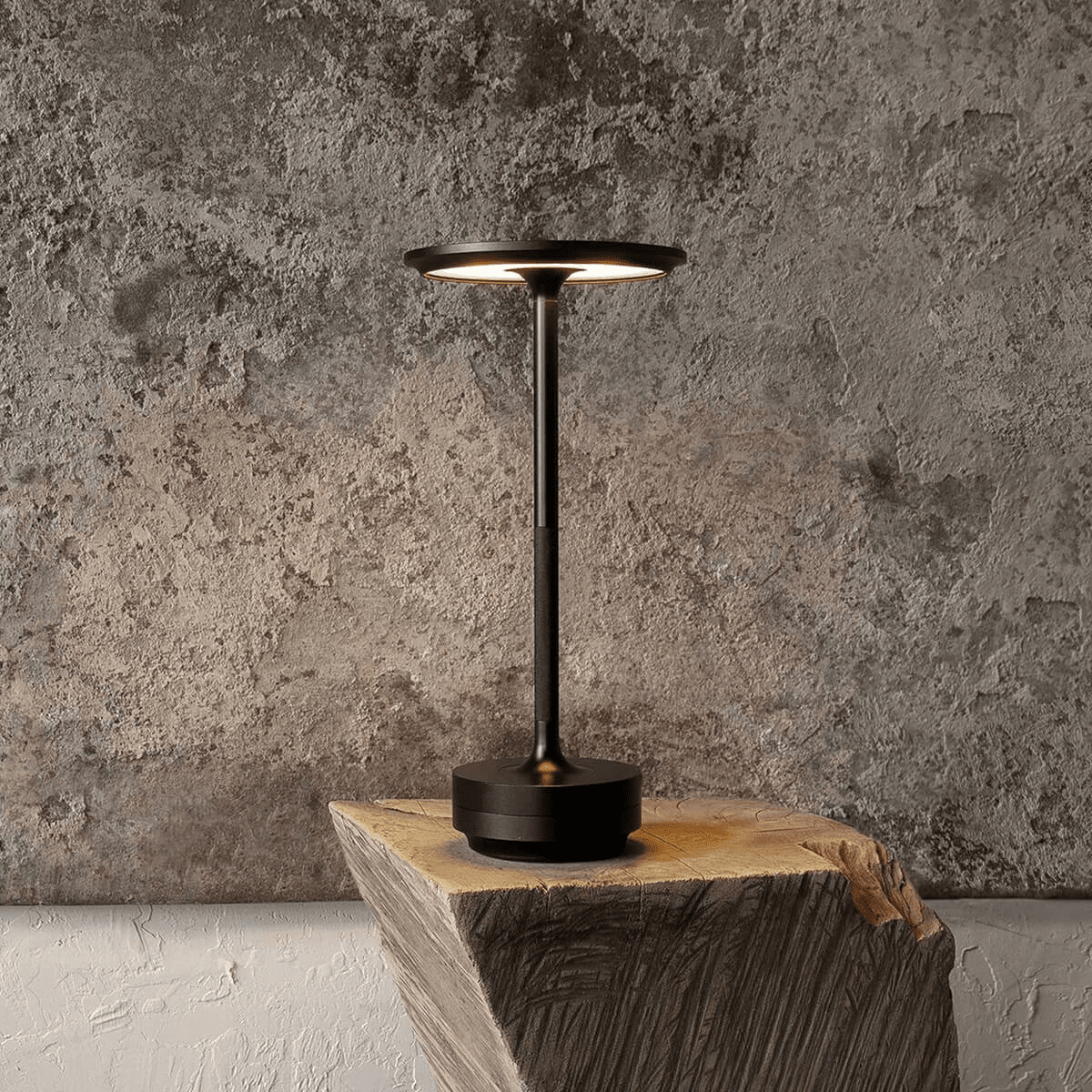 Solvane wiederaufladbare Tischleuchte