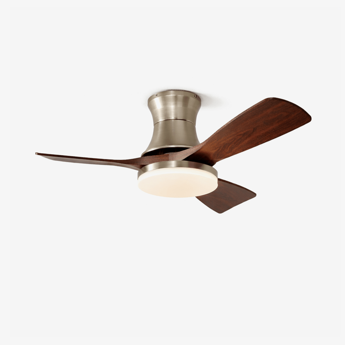 Everett Hawke Deckenventilator mit Beleuchtung