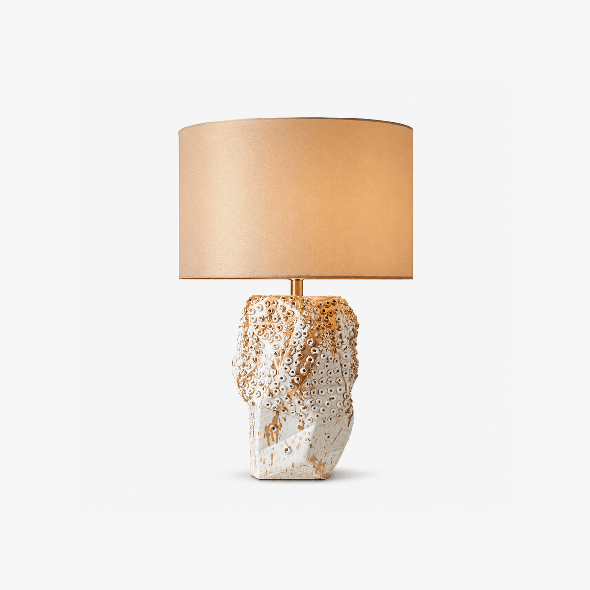 Ostreya Tischlampe aus Keramik mit Korallenstruktur in Beige