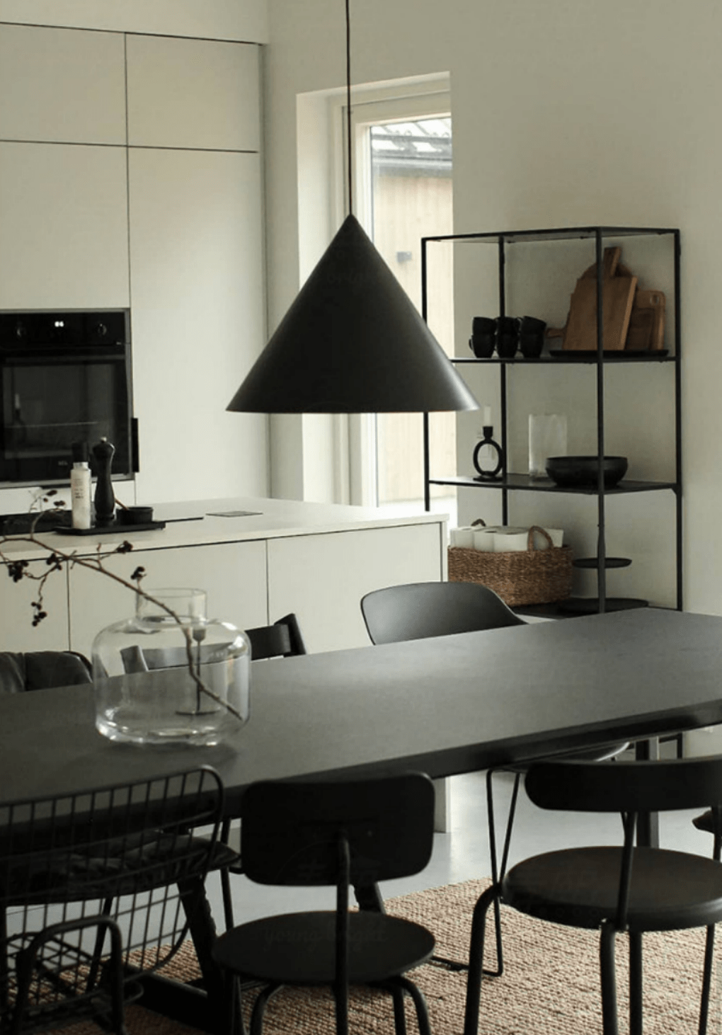 Riveria Minimalistische Pendelleuchte in Kegelform