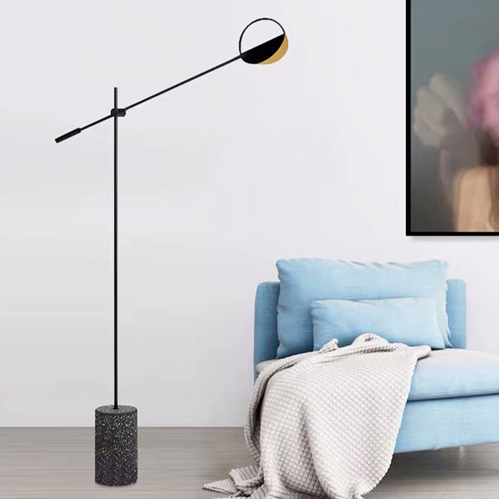 Mira Minimalistische Stehleuchte Metall + Terrazzo