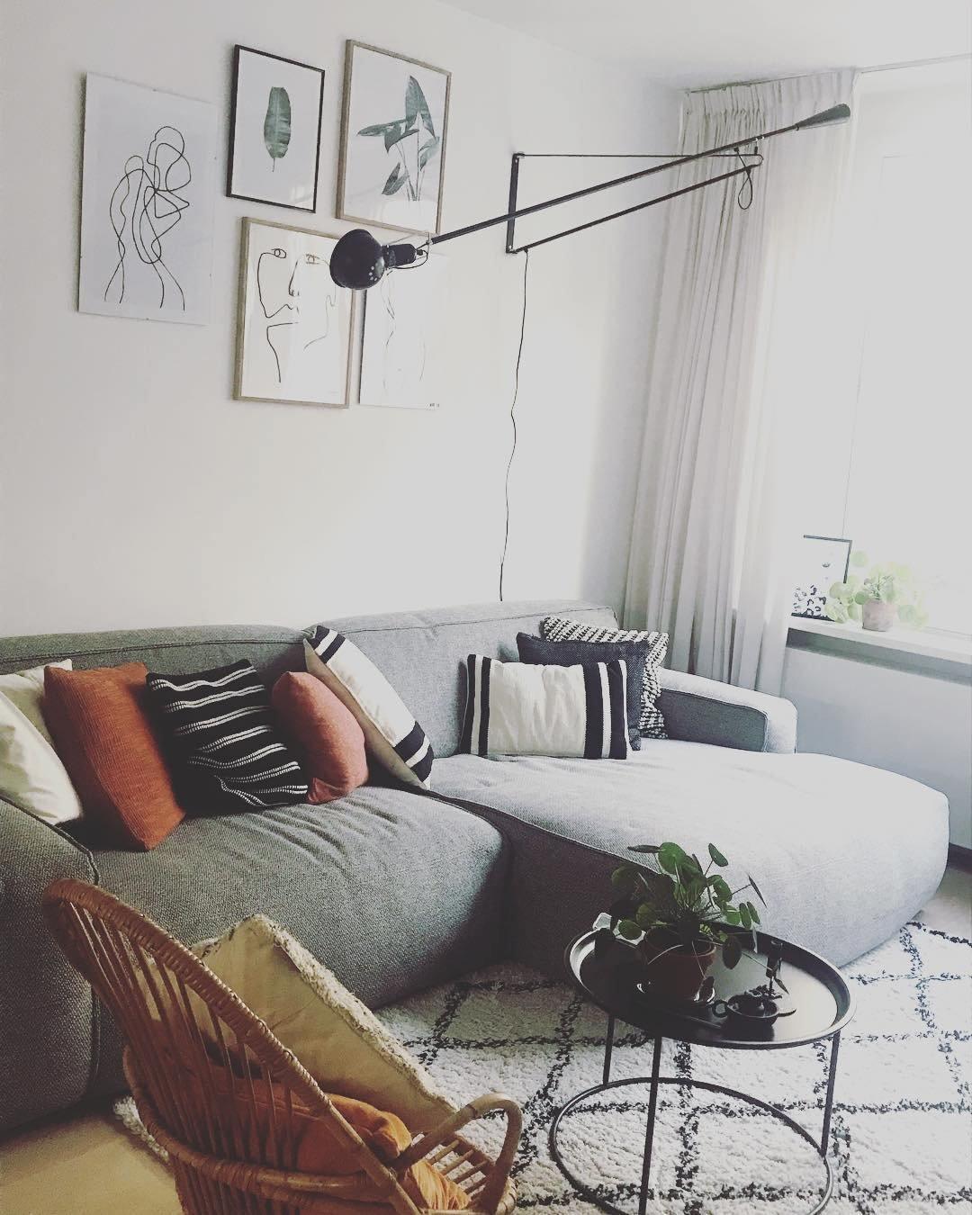 Cid zeitgenössische minimalistische Wandleuchte mit langem Arm
