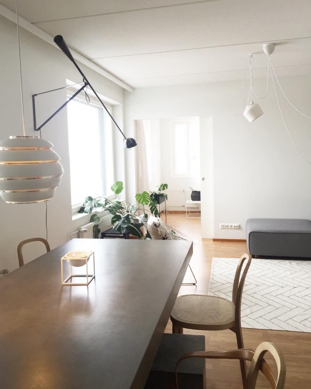 Cid zeitgenössische minimalistische Wandleuchte mit langem Arm