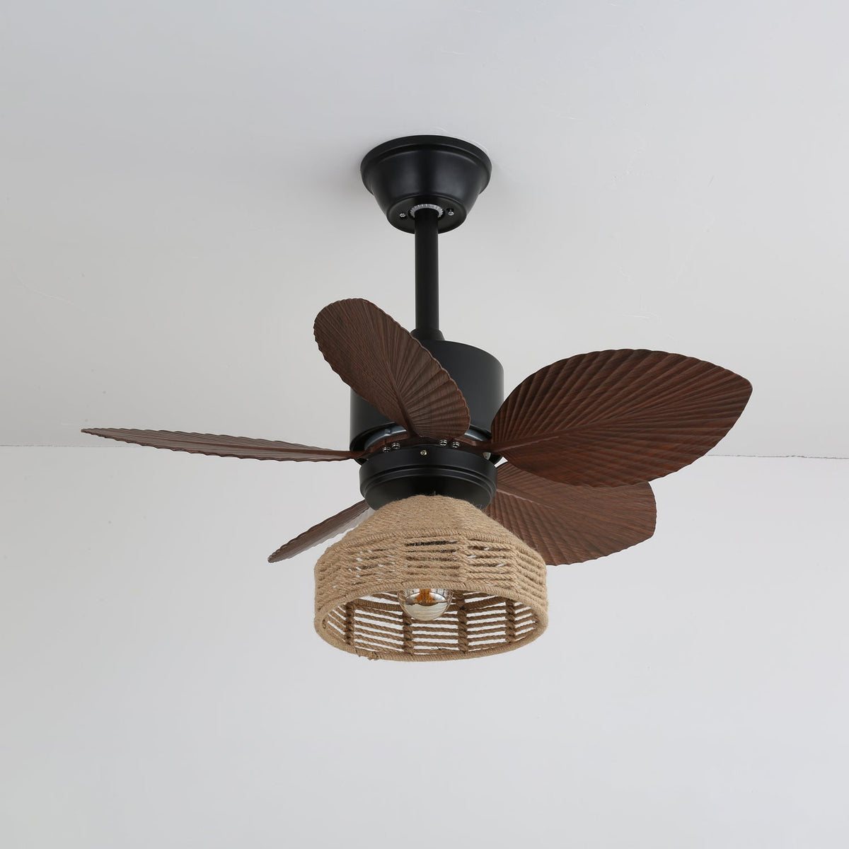 Rivora tropischer Rattan-Deckenventilator mit Beleuchtung