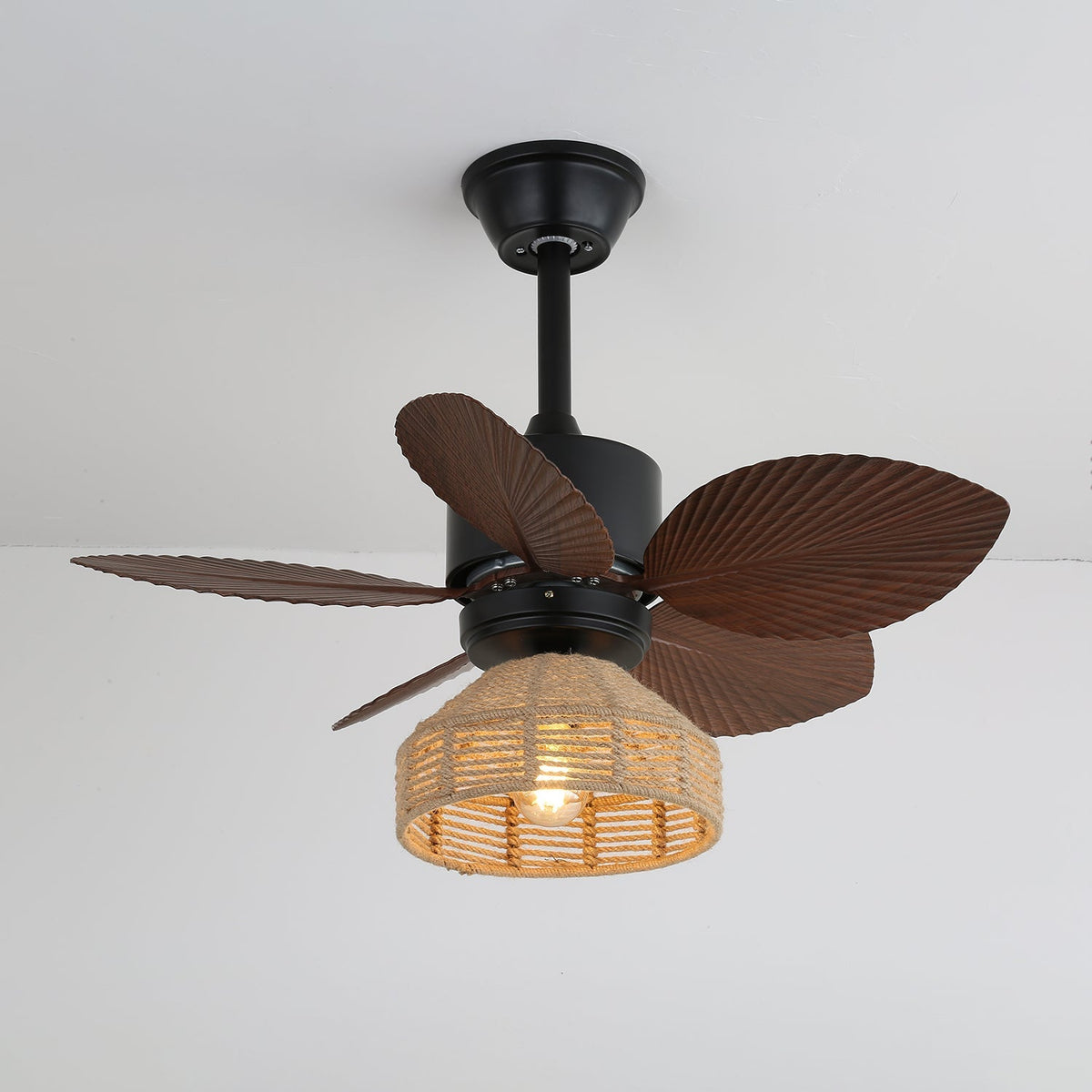 Rivora tropischer Rattan-Deckenventilator mit Beleuchtung