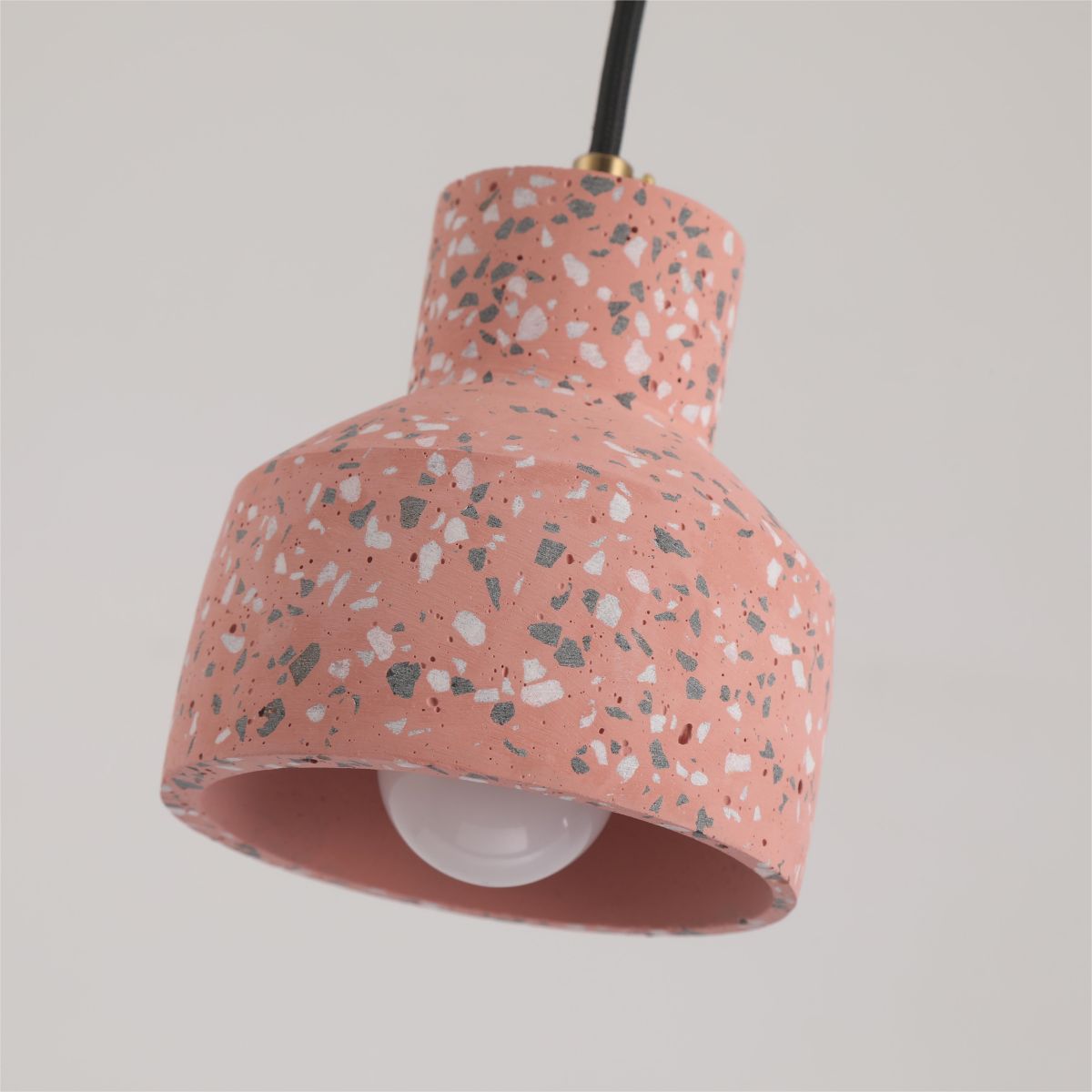 Valentina Modern Kuppel LED Pendelleuchte Schwarz/Blau/Rot/Weiß Esszimmer Metall