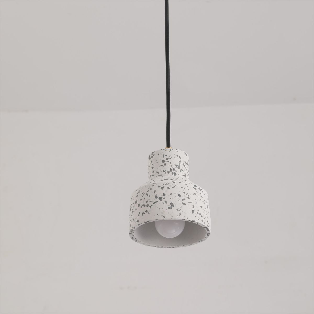Valentina Modern Kuppel LED Pendelleuchte Schwarz/Blau/Rot/Weiß Esszimmer Metall