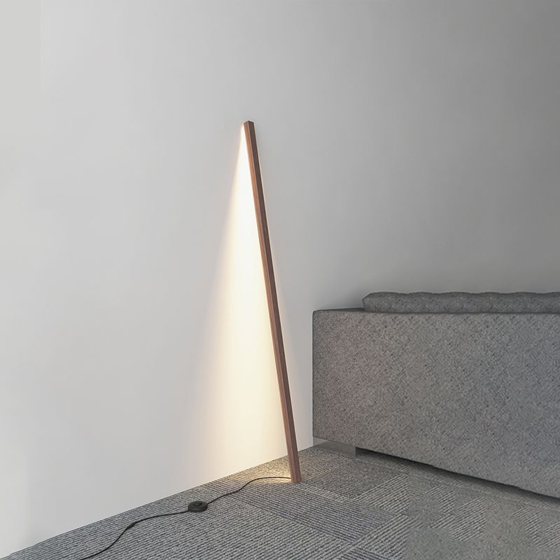 Muto  Linear Stehlampe Holz/Walnuss Wohn/Schlafzimmer Holz