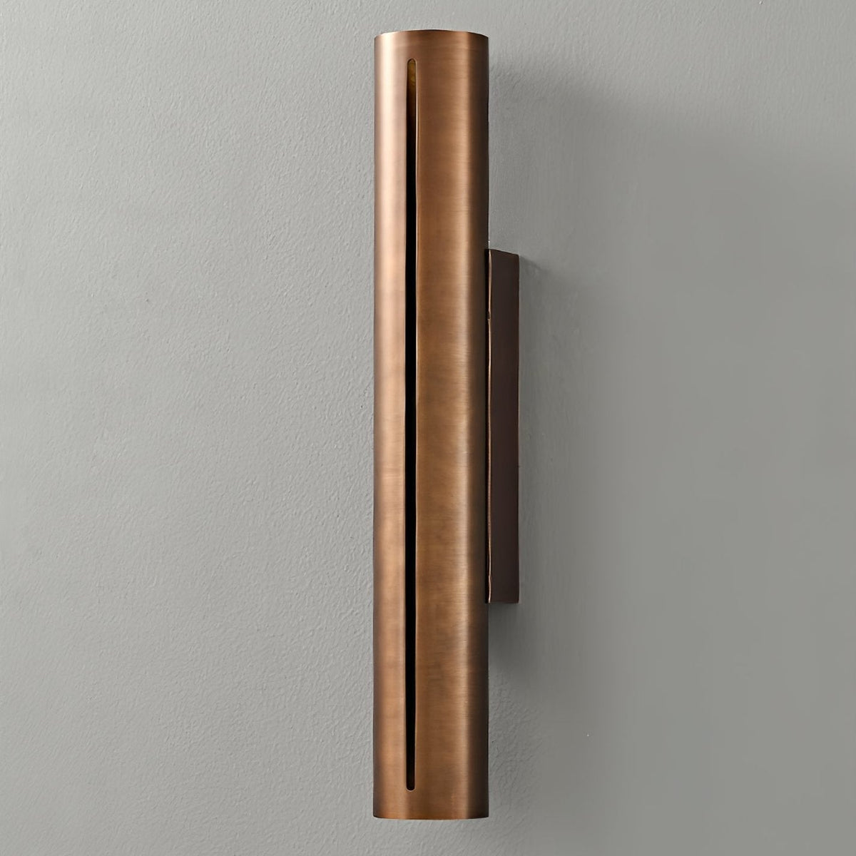 Avsilara zeitgenössische minimalistische zylindrische Messing-Wandleuchte