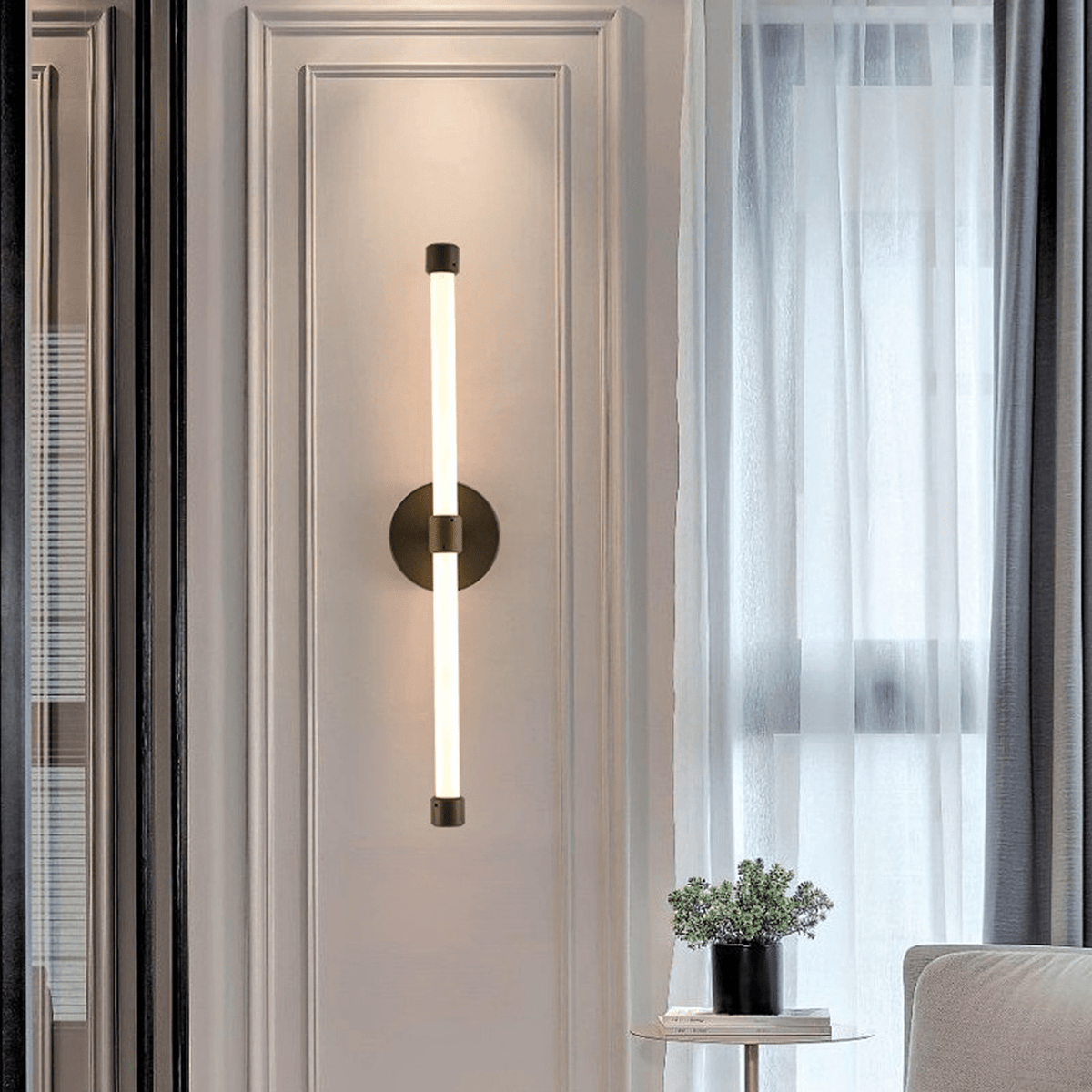 Voske vertikale Röhre minimalistische Messing-Wandleuchte