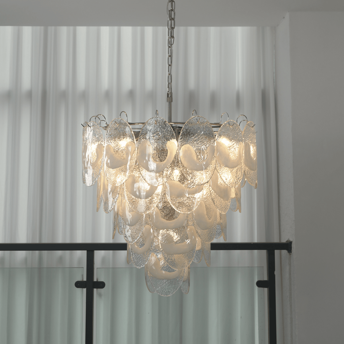 Jord Kronleuchter Elegant aus Muranglas