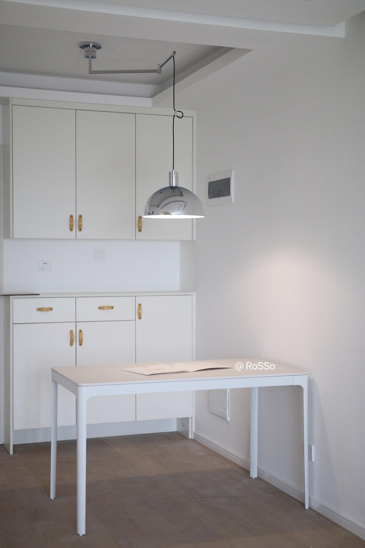 Lyshae zeitgenössische minimalistische nordische Pendelleuchte aus Glas