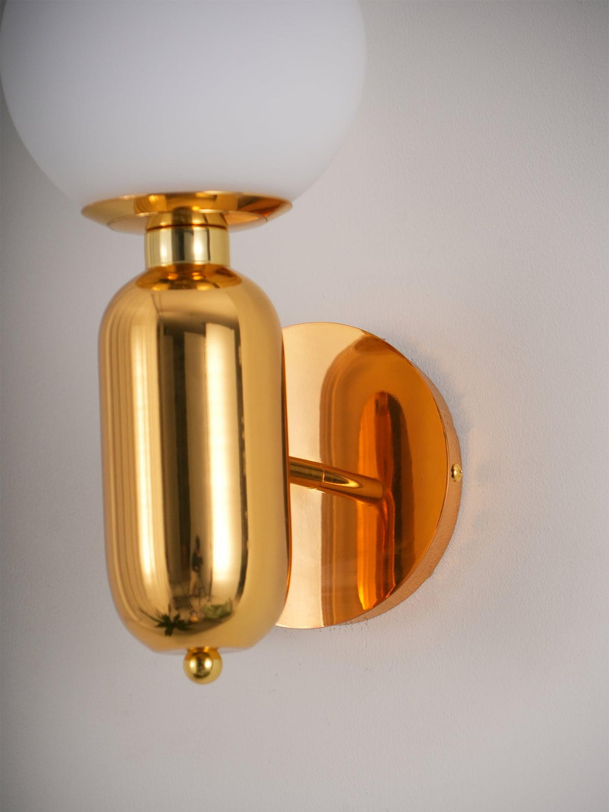 Celorina zeitgenössische minimalistische Wandleuchte aus Glas