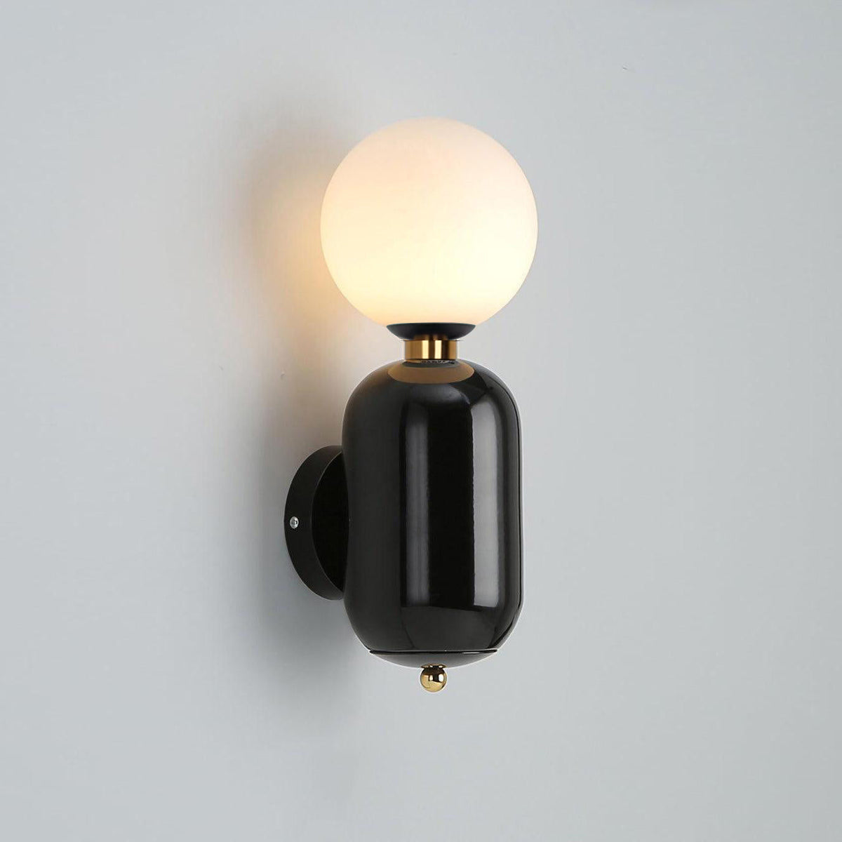 Celorina zeitgenössische minimalistische Wandleuchte aus Glas