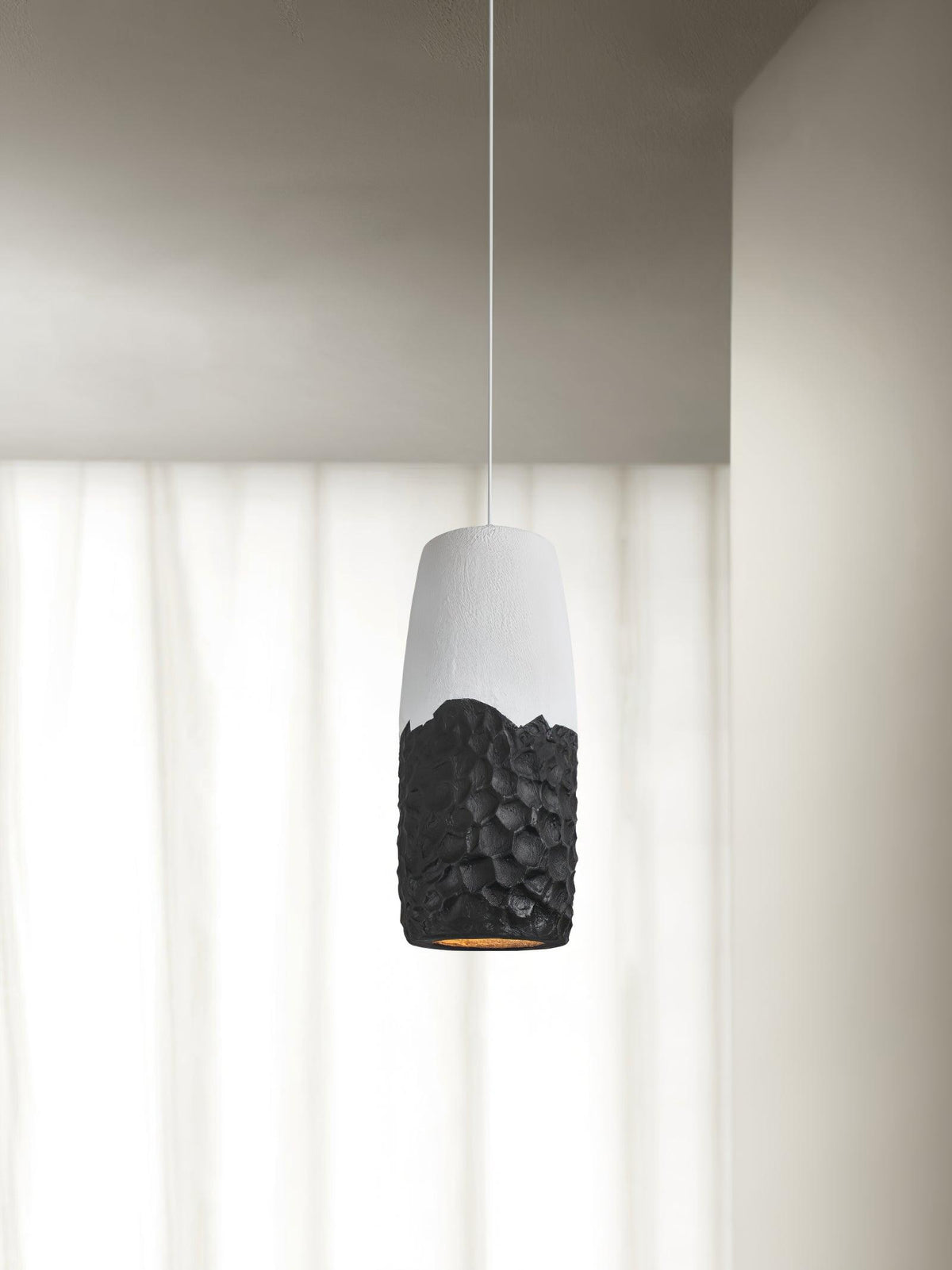 Orphaarae zeitgenössische minimalistische Pendelleuchte aus Kunststoff