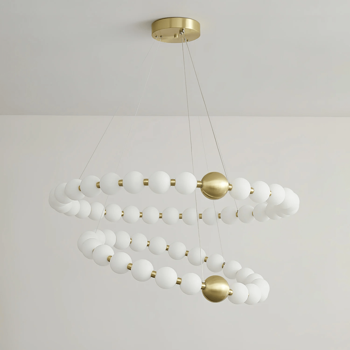 Hevrin Elegance Art Perlen Kronleuchter aus Kunststoff