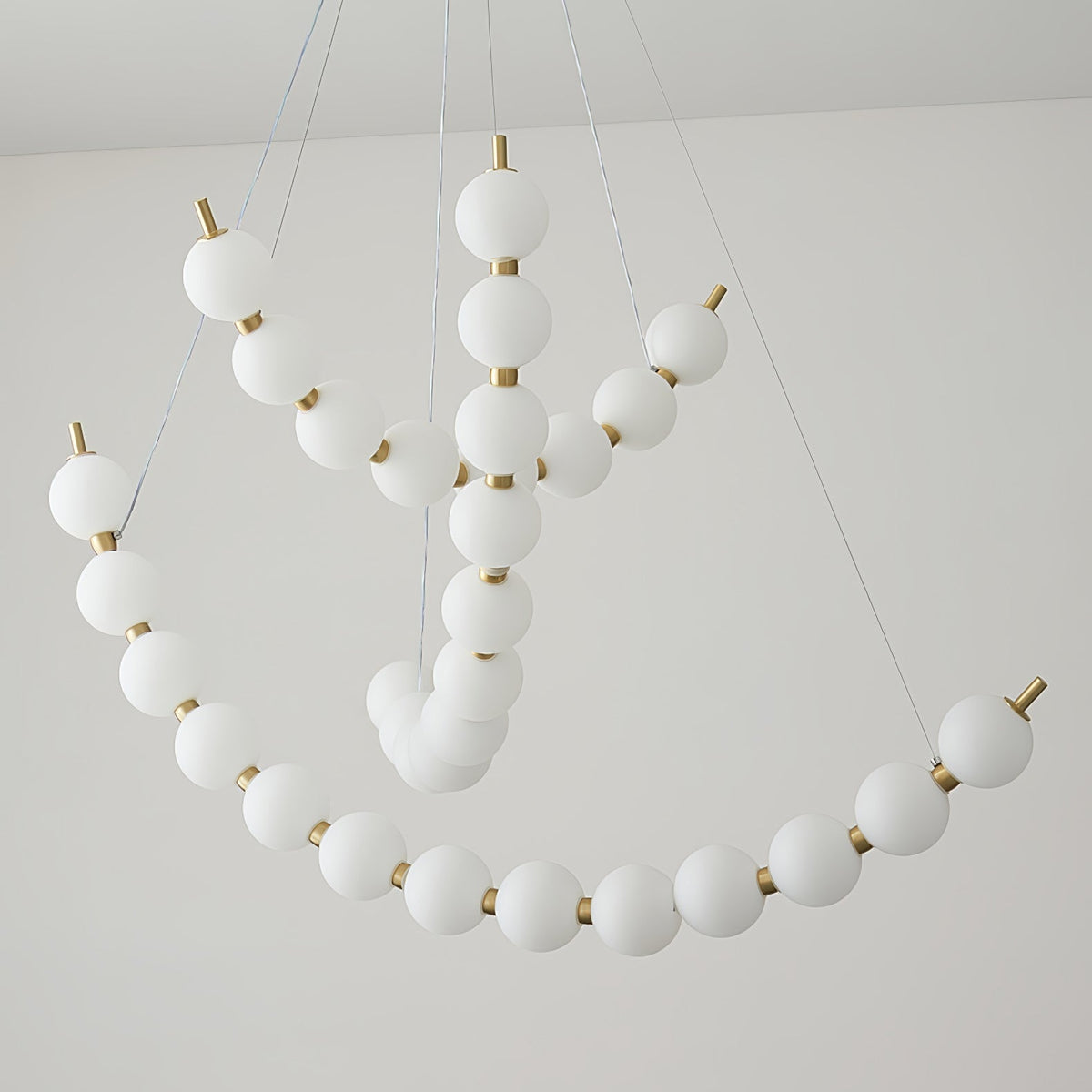 Hevrin Elegance Art Perlen Kronleuchter aus Kunststoff