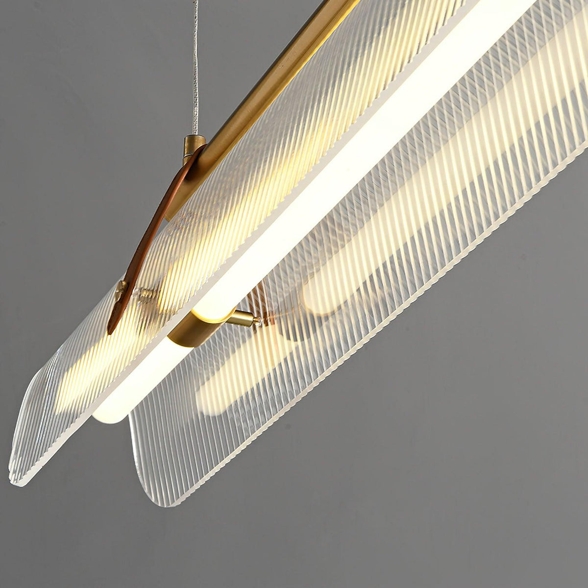 Niraenne Pendelleuchte aus Acryl linear modern für das Esszimmer