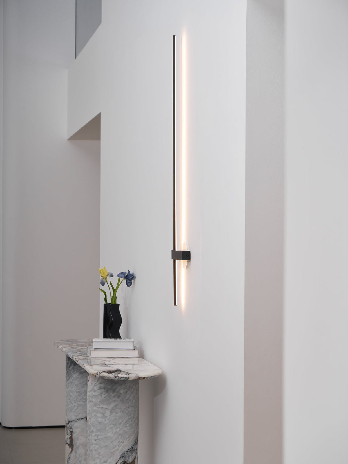 Mesv Linear wiederaufladbare schwarze Wandleuchte