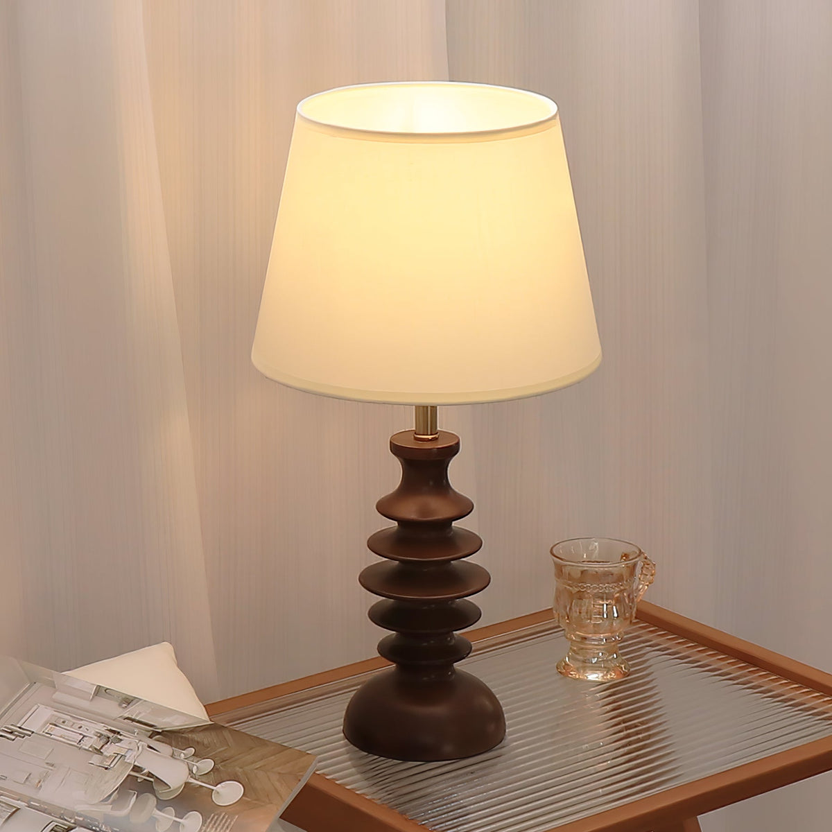Tivoce Tischleuchte aus Stoff im Vintage-Stil