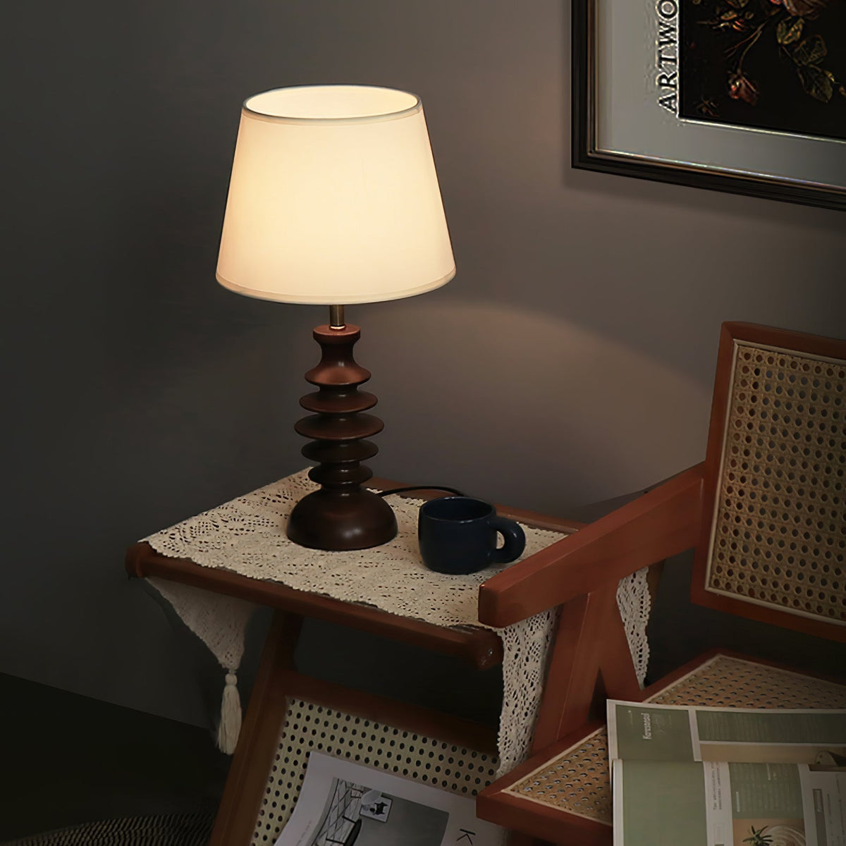 Tivoce Tischleuchte aus Stoff im Vintage-Stil