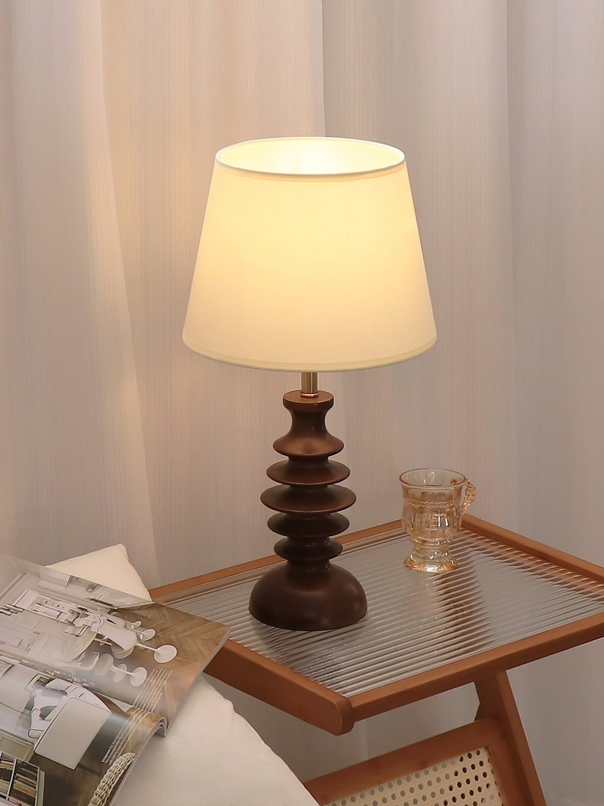 Tivoce Tischleuchte aus Stoff im Vintage-Stil