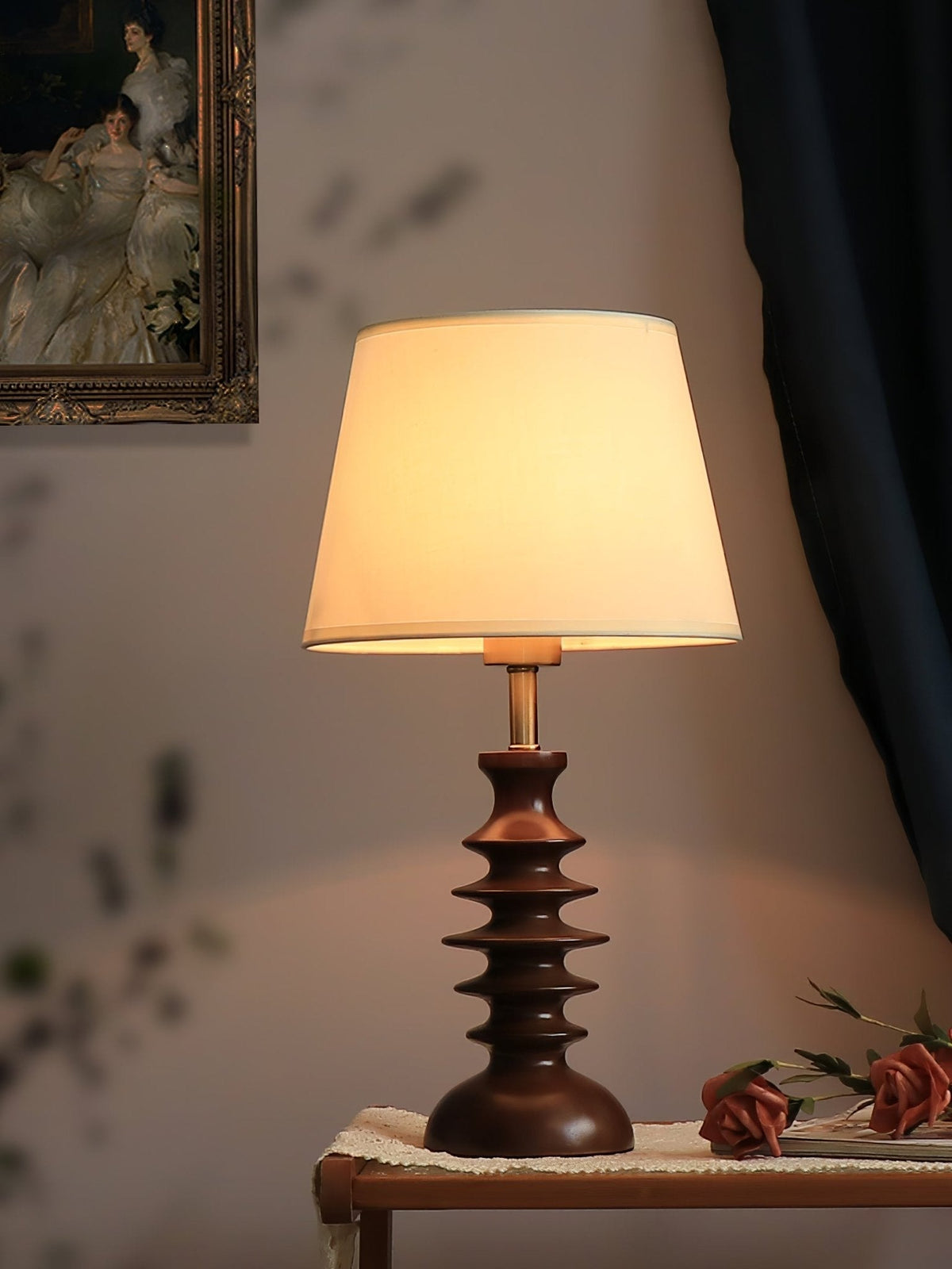 Tivoce Tischleuchte aus Stoff im Vintage-Stil