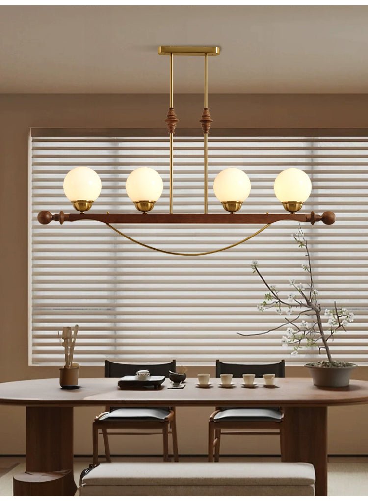 Adorned Linear Kronleuchter