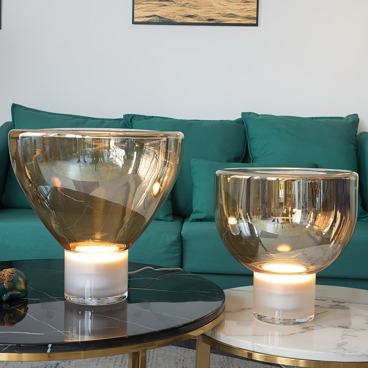 Cavm elegante Tischleuchte aus Glas