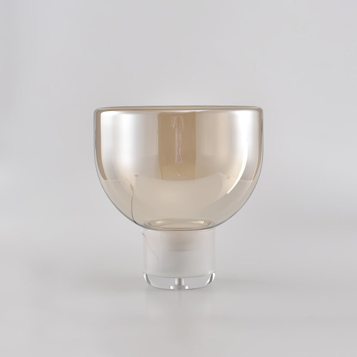 Cavm elegante Tischleuchte aus Glas
