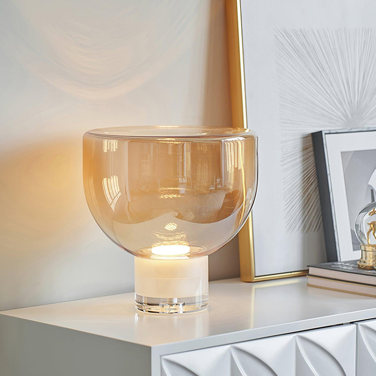 Cavm elegante Tischleuchte aus Glas