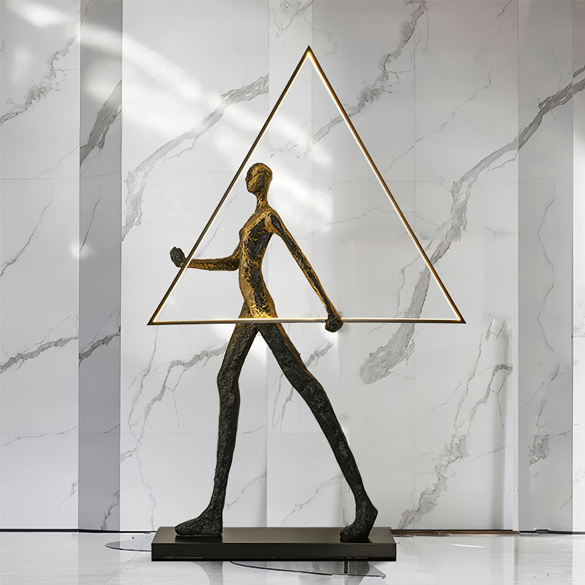 Cirarelia Stehleuchte Skulptur LED-Figur